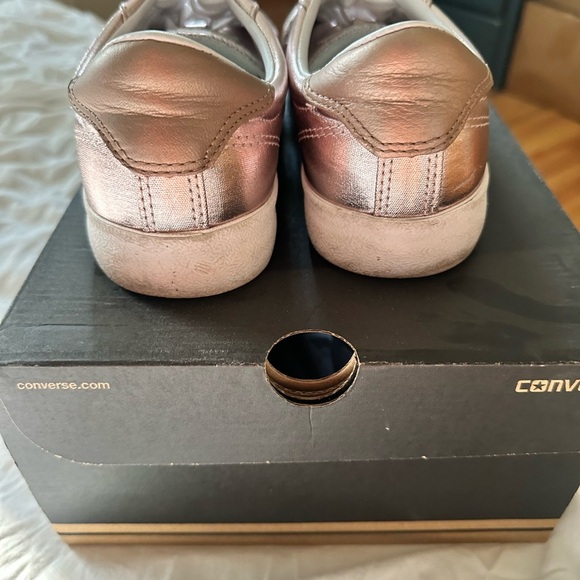 Converse One star rose gold low top metallic sneakers size 9 - Picture 5 of 6